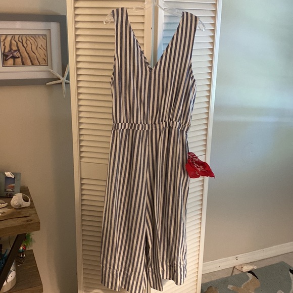 Summer Striped Jumpsuit - Just For You! - Picture 5 of 7